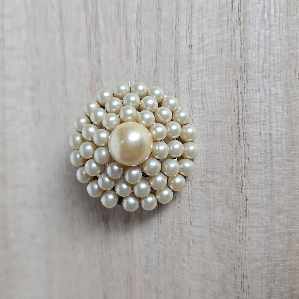 Vintage Pearl Brooch
